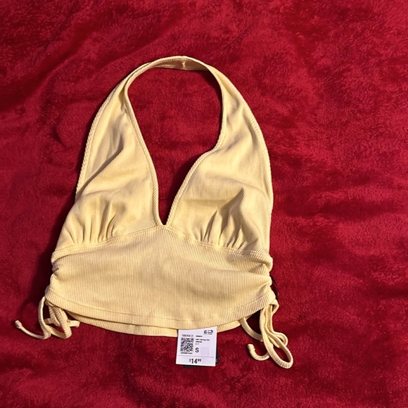 Halter top - Picture 1 of 3